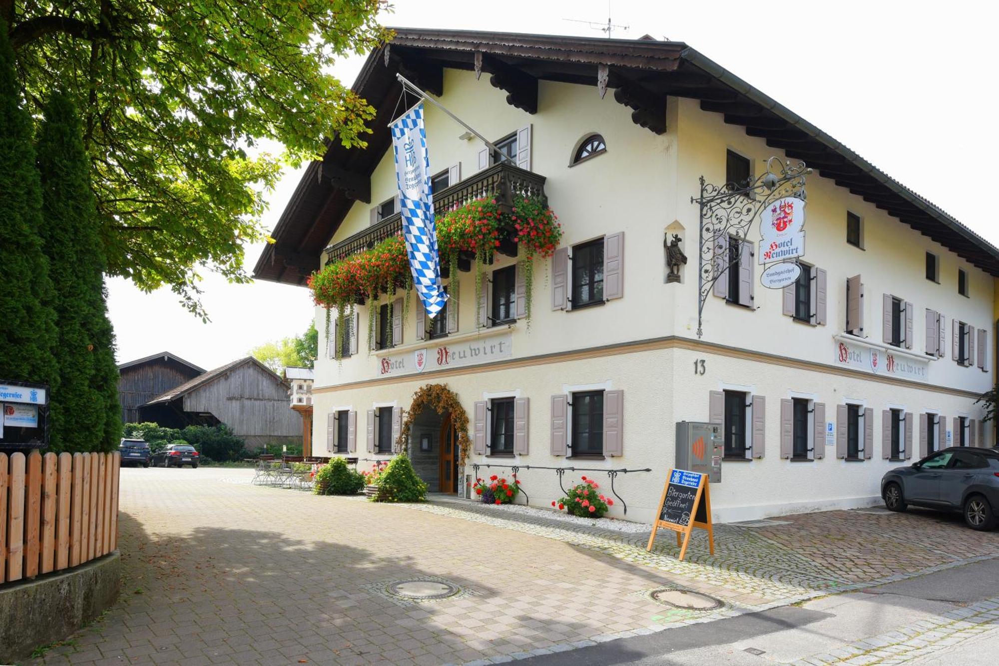 Hotel Neuwirt Sauerlach Exterior foto