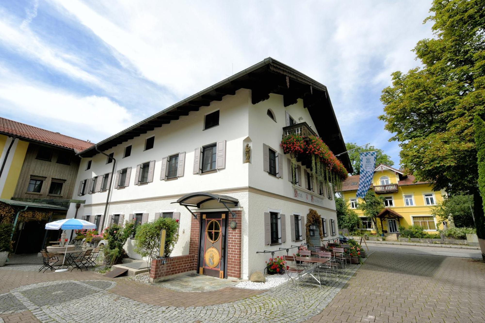 Hotel Neuwirt Sauerlach Exterior foto